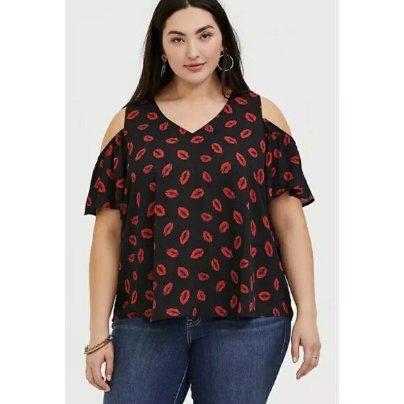 Torrid Top V Neck Blouse Womens 2X Black Red Lip Print Cold Shoulder Blouse - Picture 7 of 10